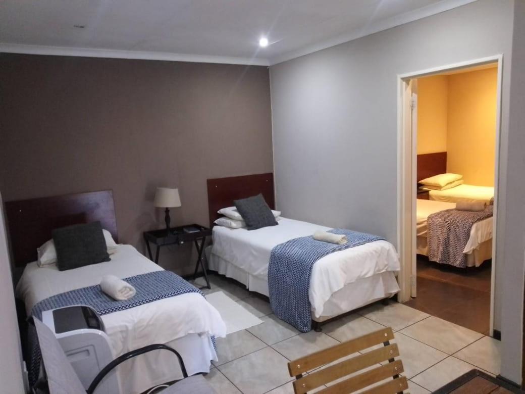 Oranjerus Resort Kanoneiland Экстерьер фото